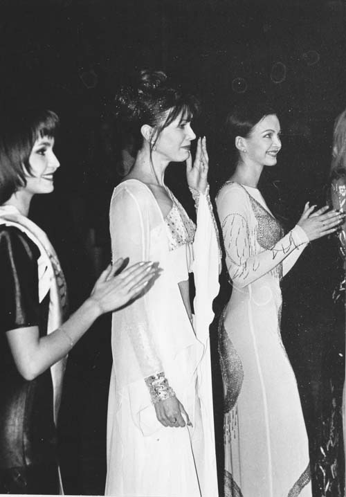 Шейпинг-модели на конкурсе 