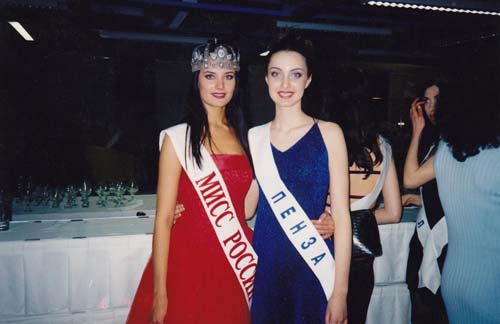 Шейпинг-модели Оксана Федорова и Юлия Переведенцева