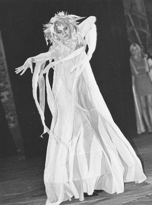 Шейпинг-модели на конкурсе 