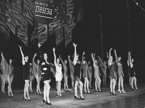 Шейпинг-модели на конкурсе 