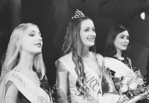 Шейпинг-модели на конкурсе 